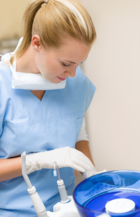 Dental nurse qualifications